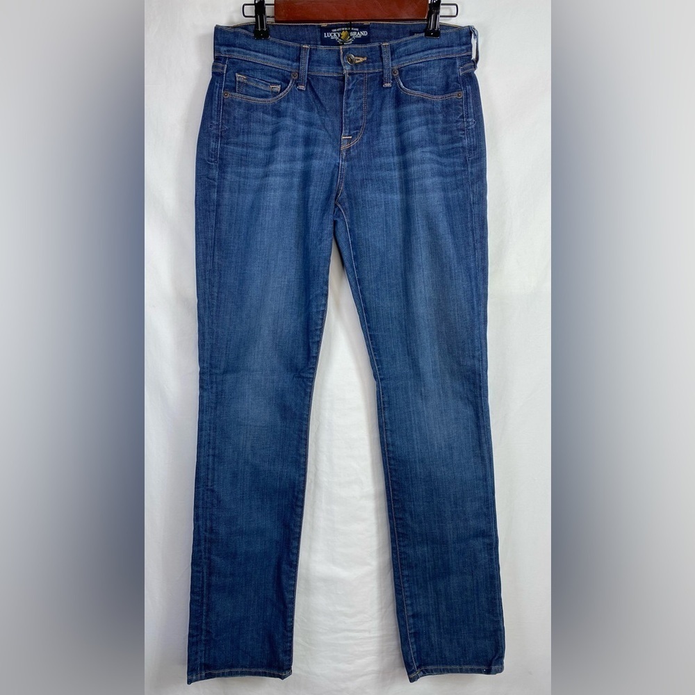 Lucky Brand Woman’s Sofia Straight Blue Jeans in Size 6/28.